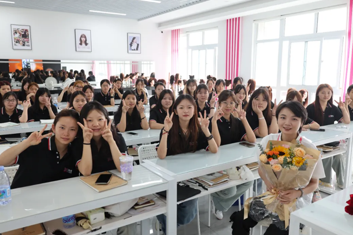 汽修学校