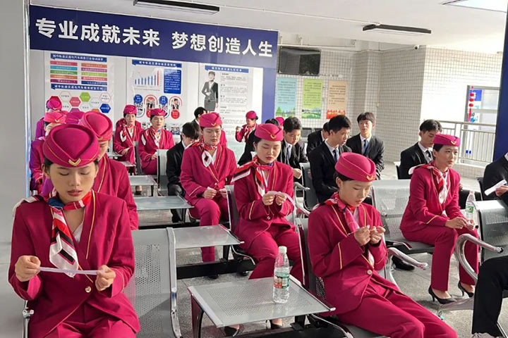 选错学校？现在转学还来得及！